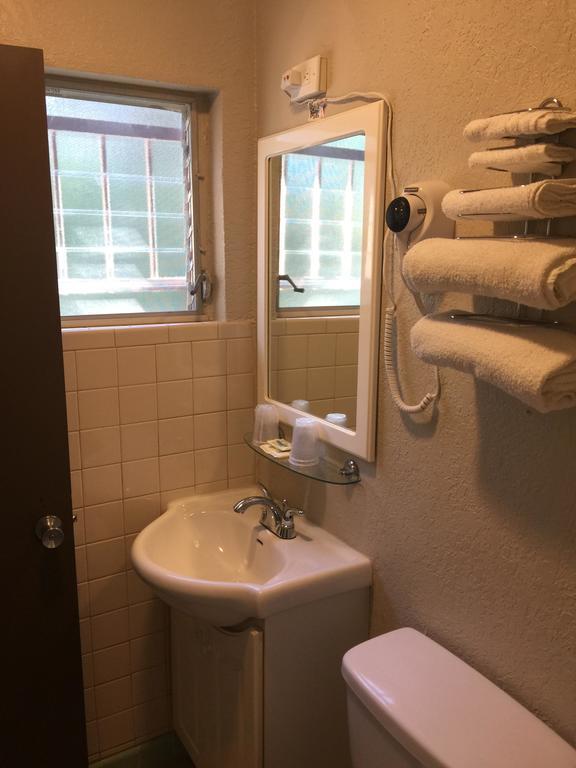 Campbell Motel Коко Екстериор снимка