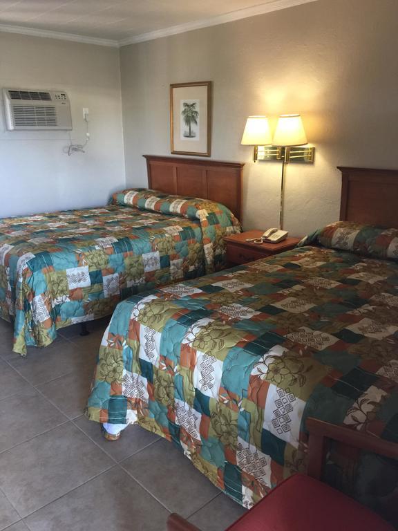 Campbell Motel Коко Екстериор снимка